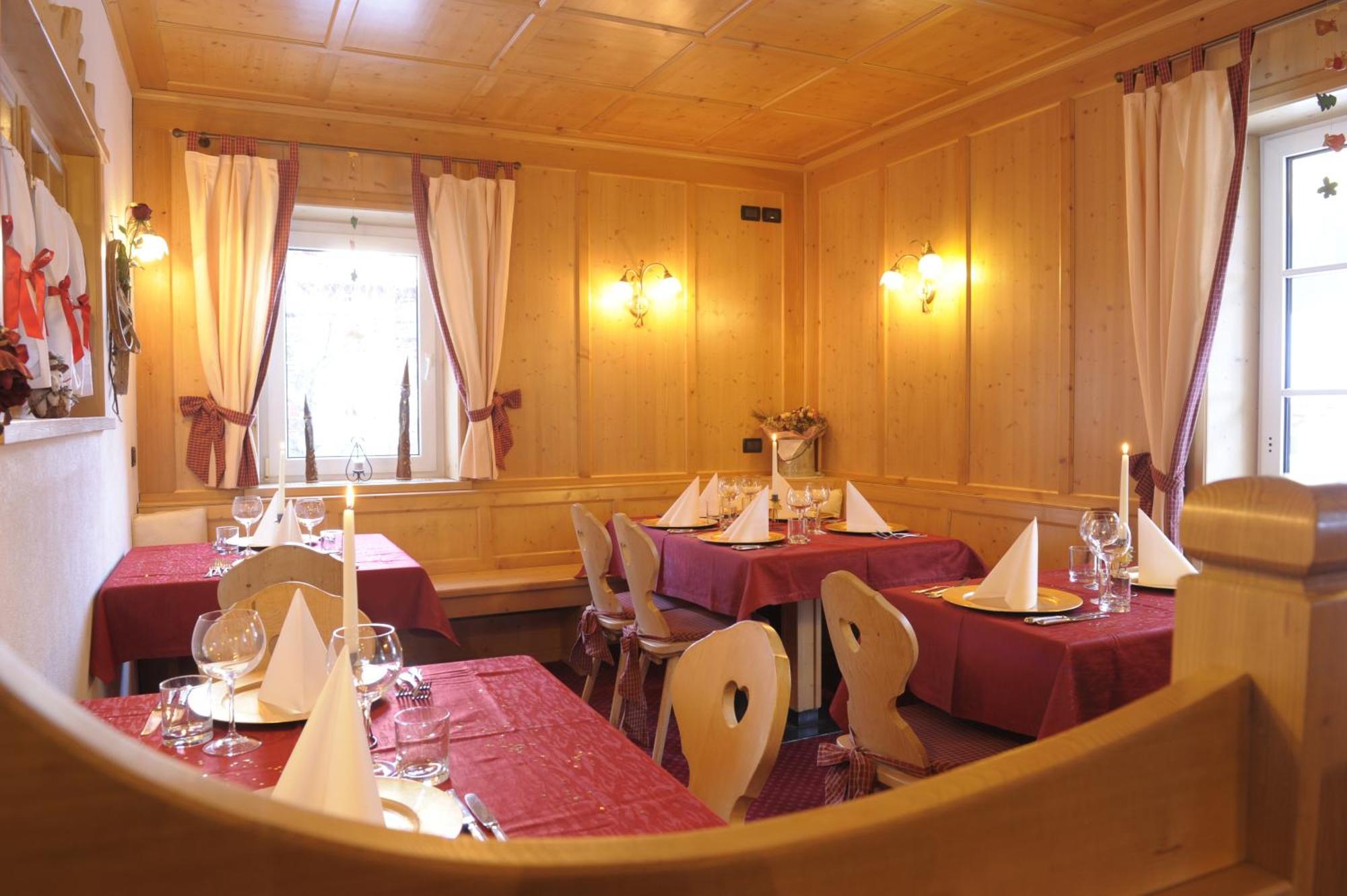 Alpstyle Hotel Albolina Wellness & Beauty Canazei Exterior foto
